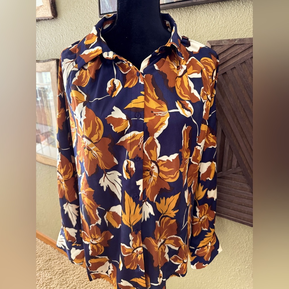 Floral women’s Shirt in Navy and burnt Orange